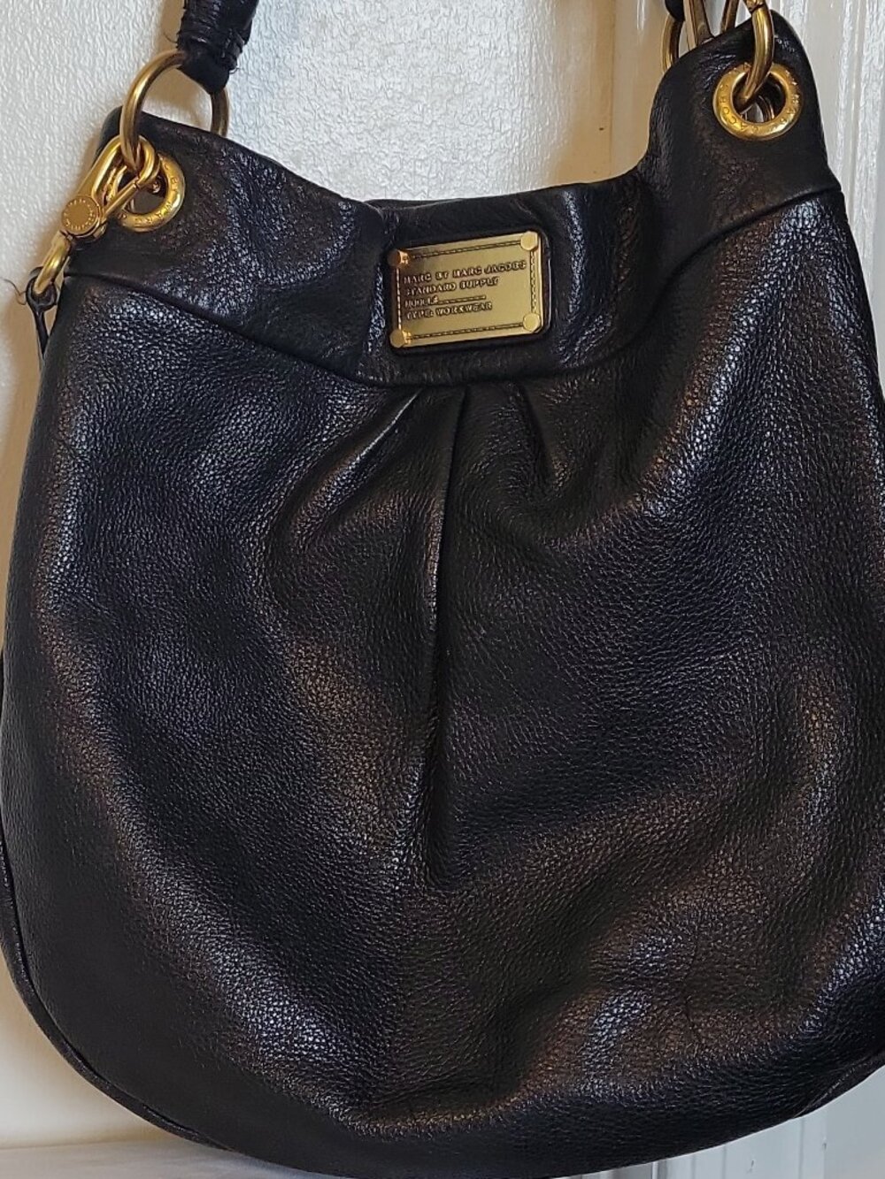 Marc by Marc Jacobs, Classic Q Hillier Hobo Bag in black leather, gold hardware,